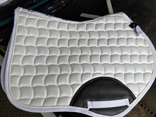 Gallop Saddlepad in White brand New