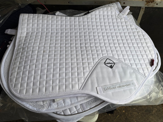 Le Mieux White C/C saddlepad Brand New