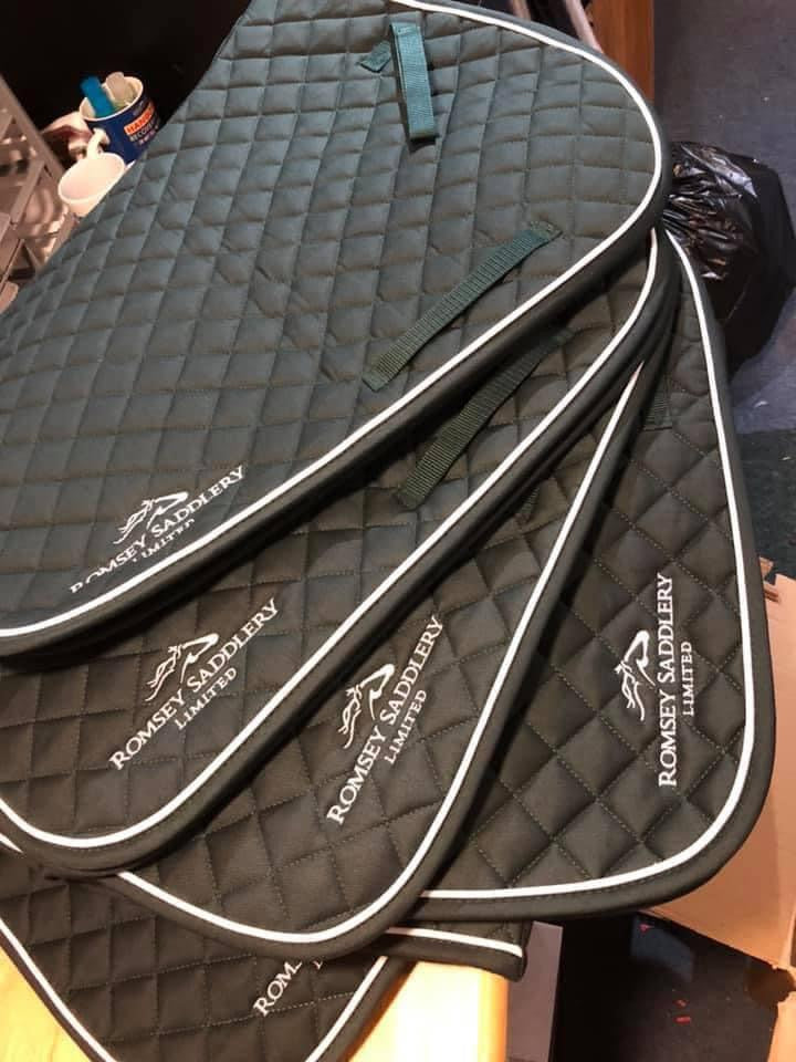 Saddlepad set of 6